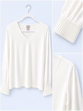 Chicos Elegant Ivory V-Neck Blouse - Smocked Cuffs - Size Medium